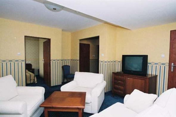 Osrodek Wypoczynkowo - Szkoleniowy Allianz Otel Rynia Oda fotoğraf