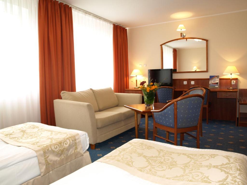 Osrodek Wypoczynkowo - Szkoleniowy Allianz Otel Rynia Oda fotoğraf