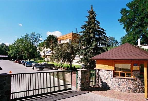 Osrodek Wypoczynkowo - Szkoleniowy Allianz Otel Rynia Dış mekan fotoğraf